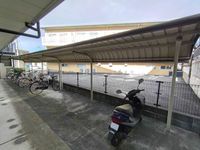 レオパレス歩 駐車場
