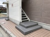 レオパレス萱場東 エントランス