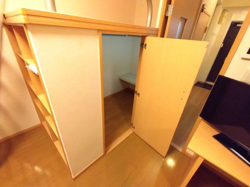 レオパレスアルブルヴィラージュ 収納
