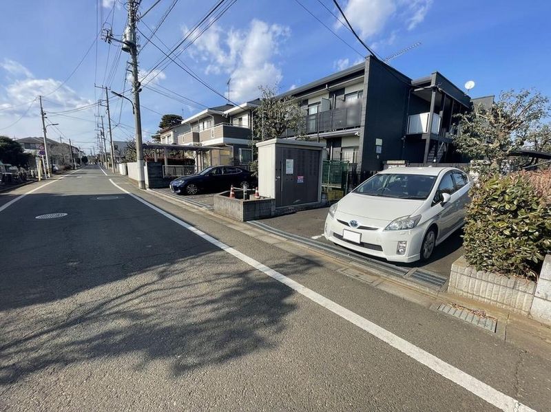 leopalace Hanamizuki Parking lot
