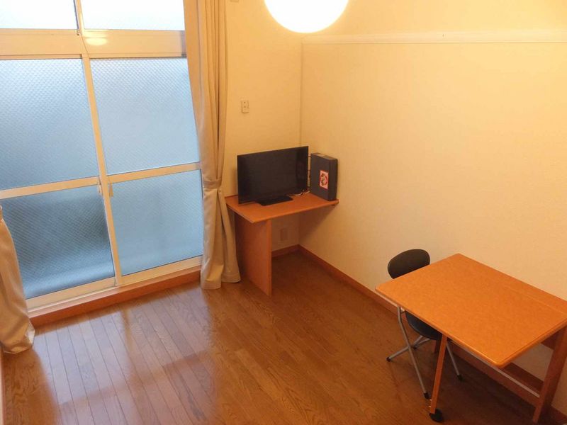 レオパレスＴｉｇｅｒ 居間
