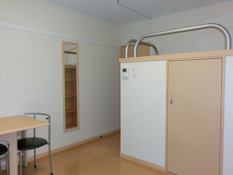 レオネクスト新郷 居間