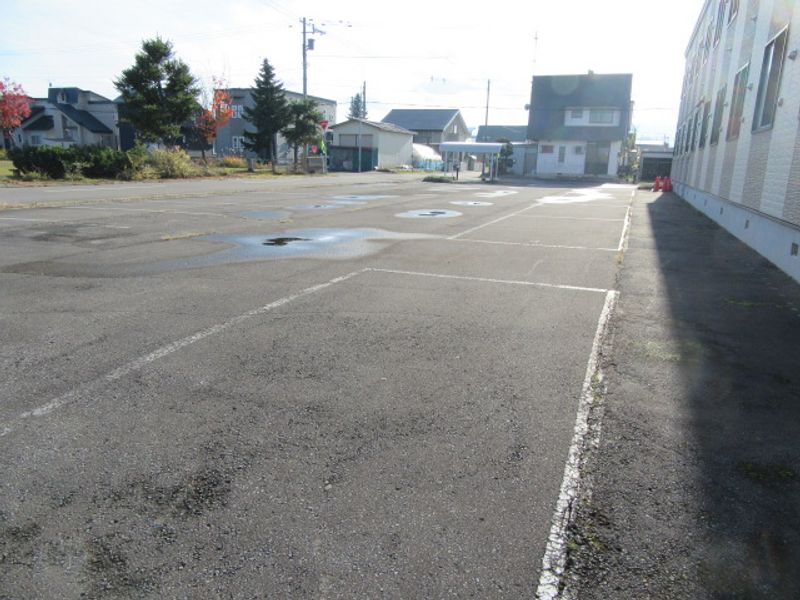 レオパレス忠和 駐車場