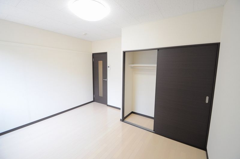 レオパレスＲＡＴＯＫＡ 居間