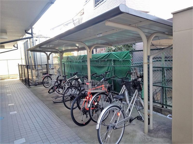 レオパレスアルファード 共用部分