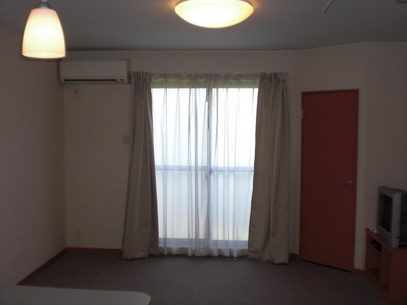 レオパレスＳｏｌｅｉｌ 居間