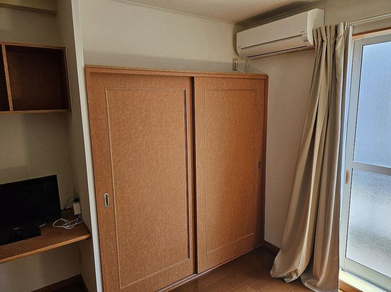 レオパレスユーカリ 居間