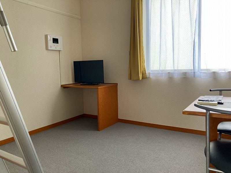 レオパレスハーモニー 居間