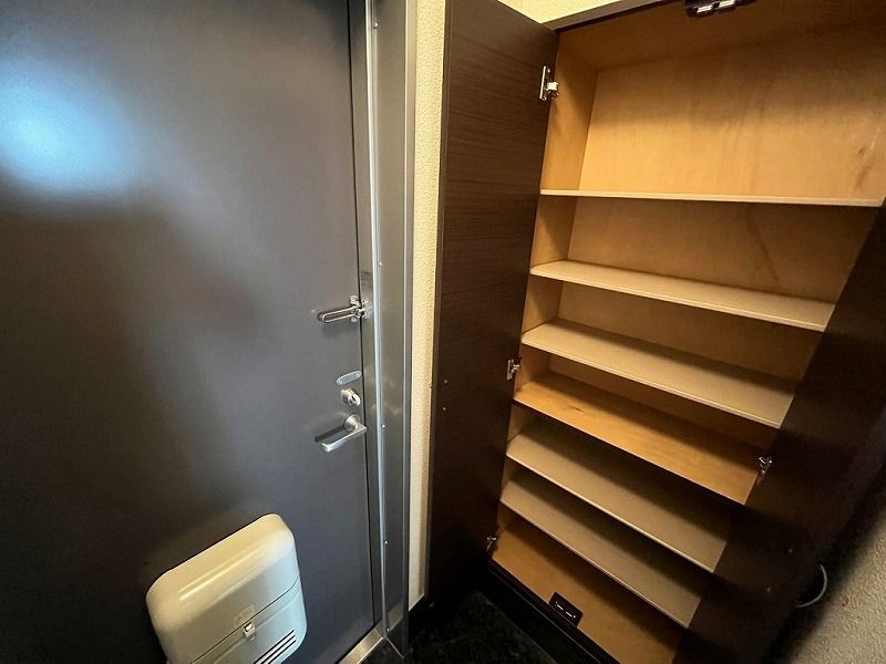 LEONEXT Suzuran II 玄关