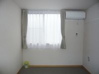 レオパレス宮 居間