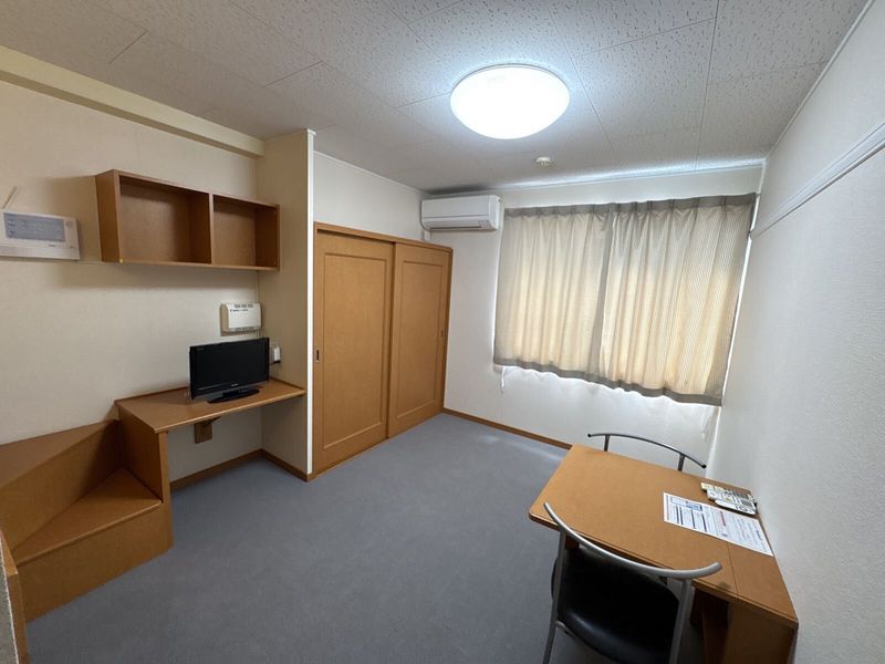レオパレスウィル８８ 居間