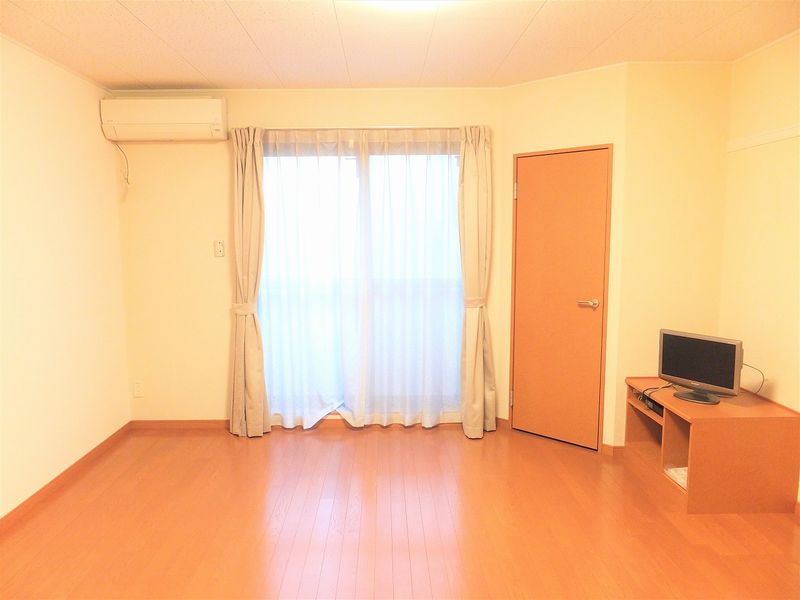 レオパレスハミングライン 居間