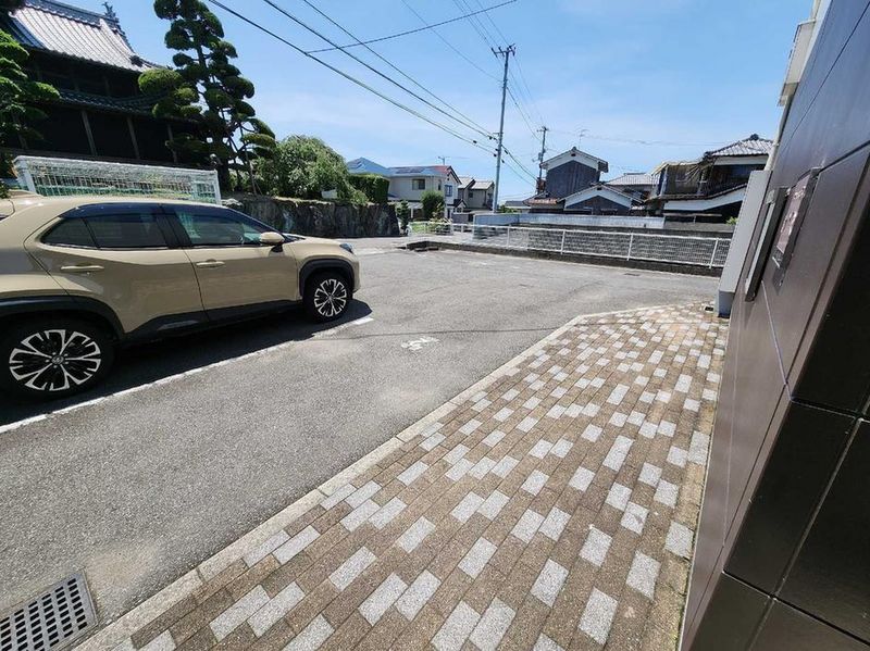 レオパレスＴＡＫＡＲＡ浅川 駐車場