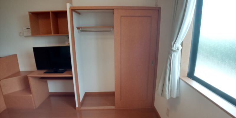 レオパレス赤坂　壱番館 収納