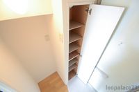 レオパレスＳＵＧＡ 収納