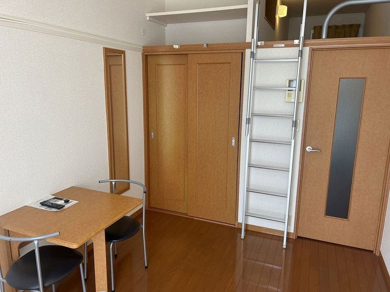 レオパレスＦＥＤＥ 居間