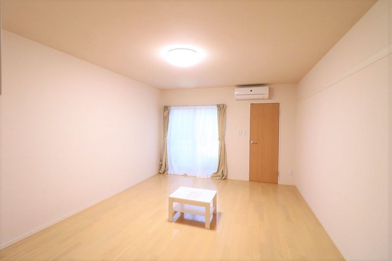 CLEINO SAGA Living room