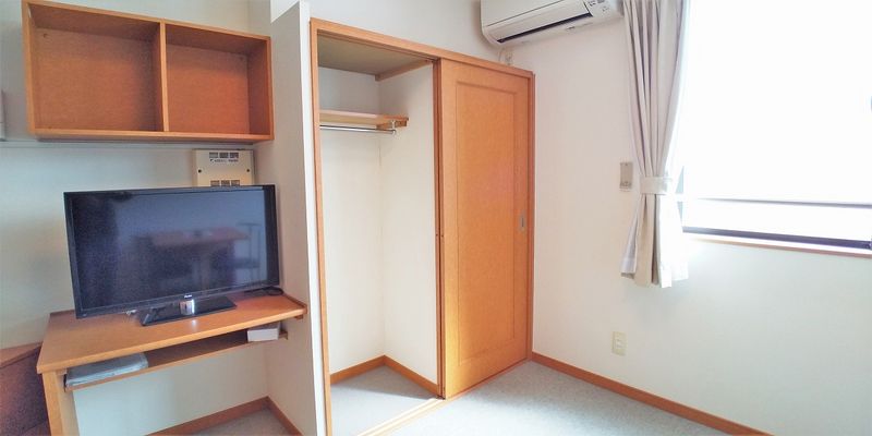 レオパレス三咲 収納