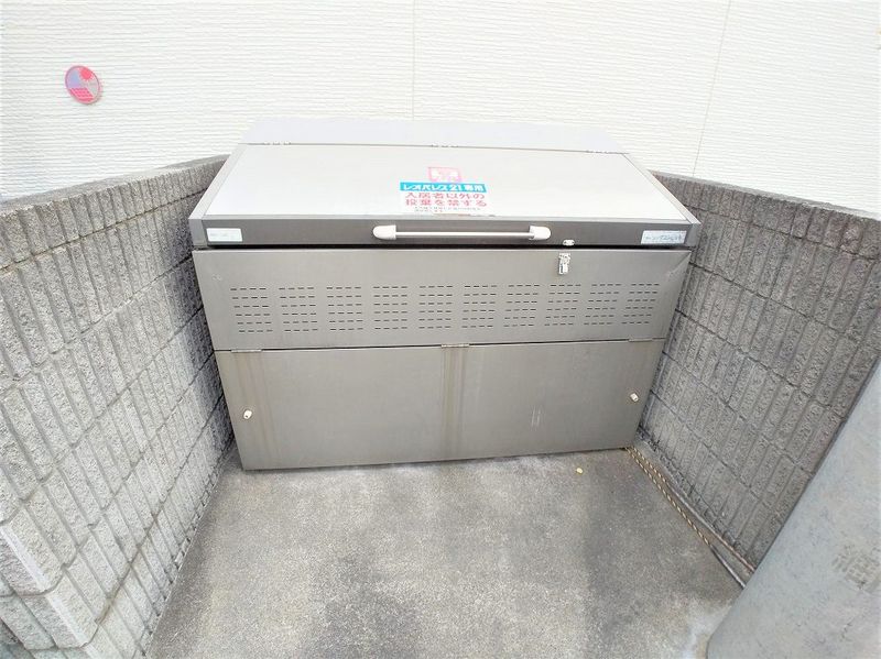 レオパレスヴァンメルベーユ 共用部分