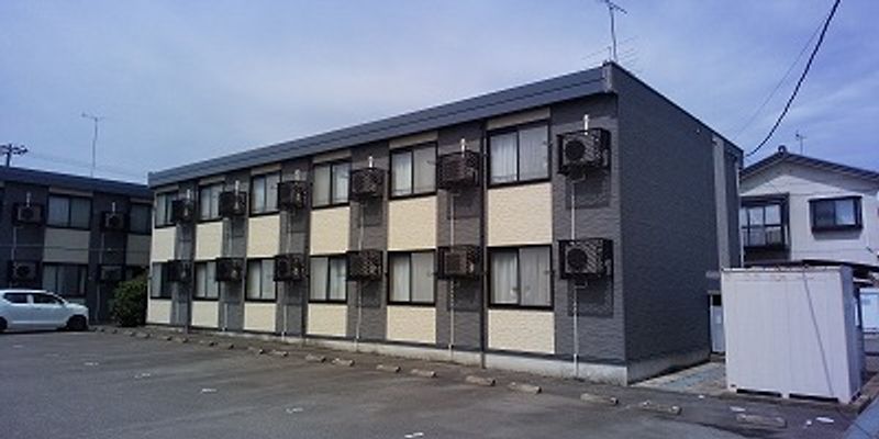 レオパレス綾乃尾 外観