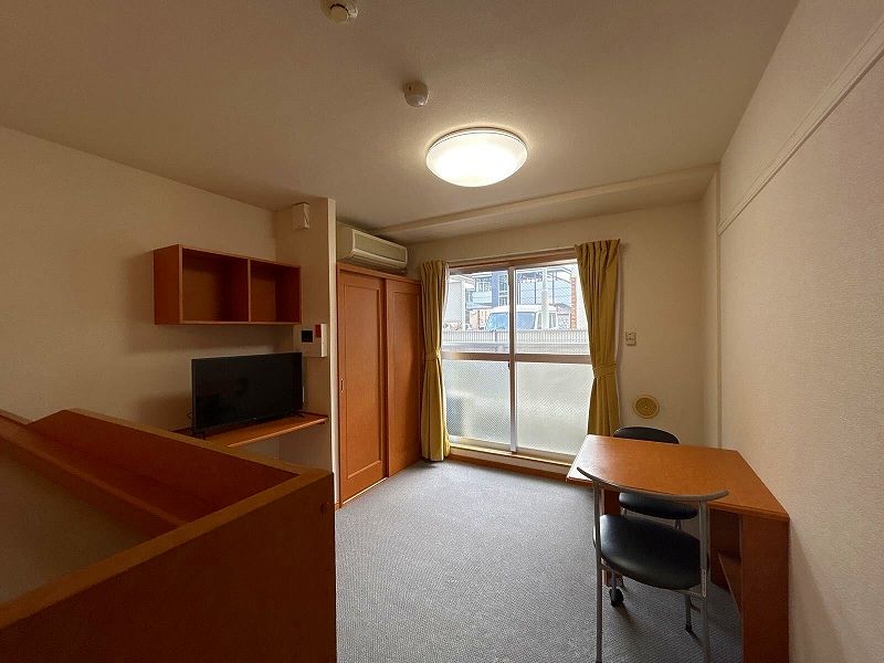 レオパレスエトワール 居間