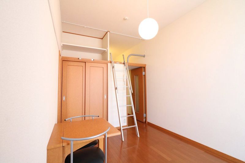 レオパレス本堅田Ⅰ番館 収納