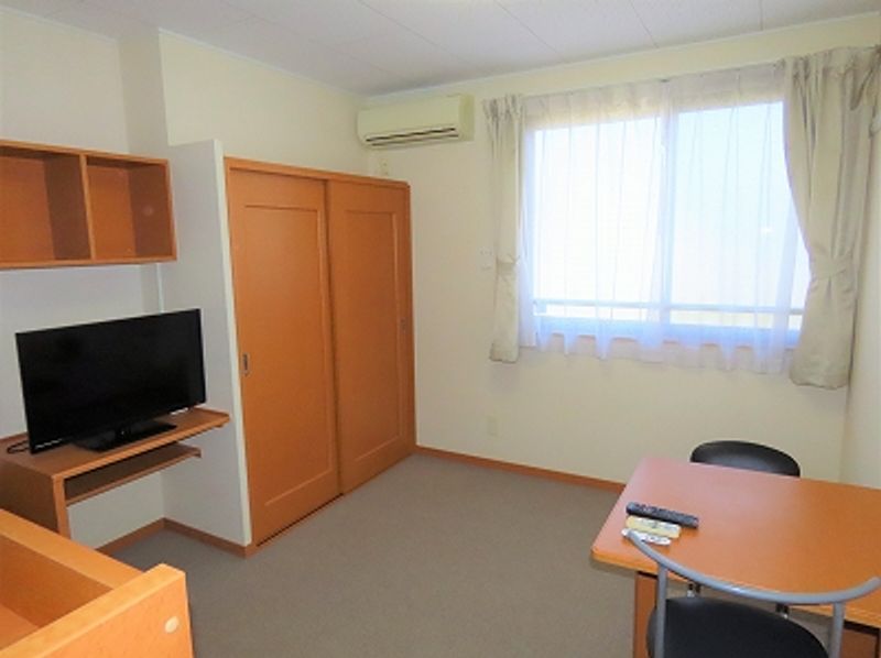 レオパレス大塚 居間