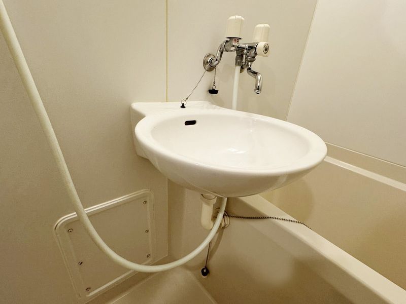 レオパレス西京 洗面台