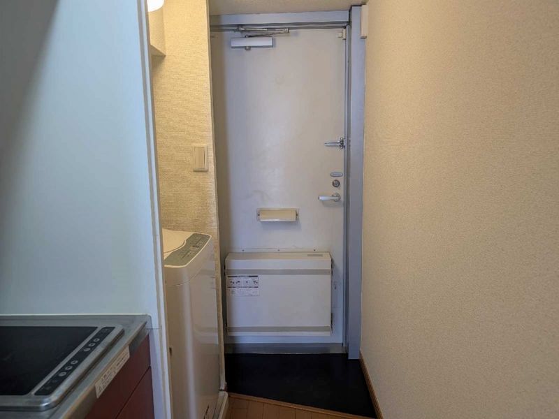 レオパレスＭａｉｓｏｎ　Ａｏｙａｍａ 玄関