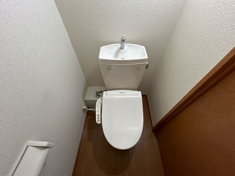leopalace Admirable Wataru Toilet