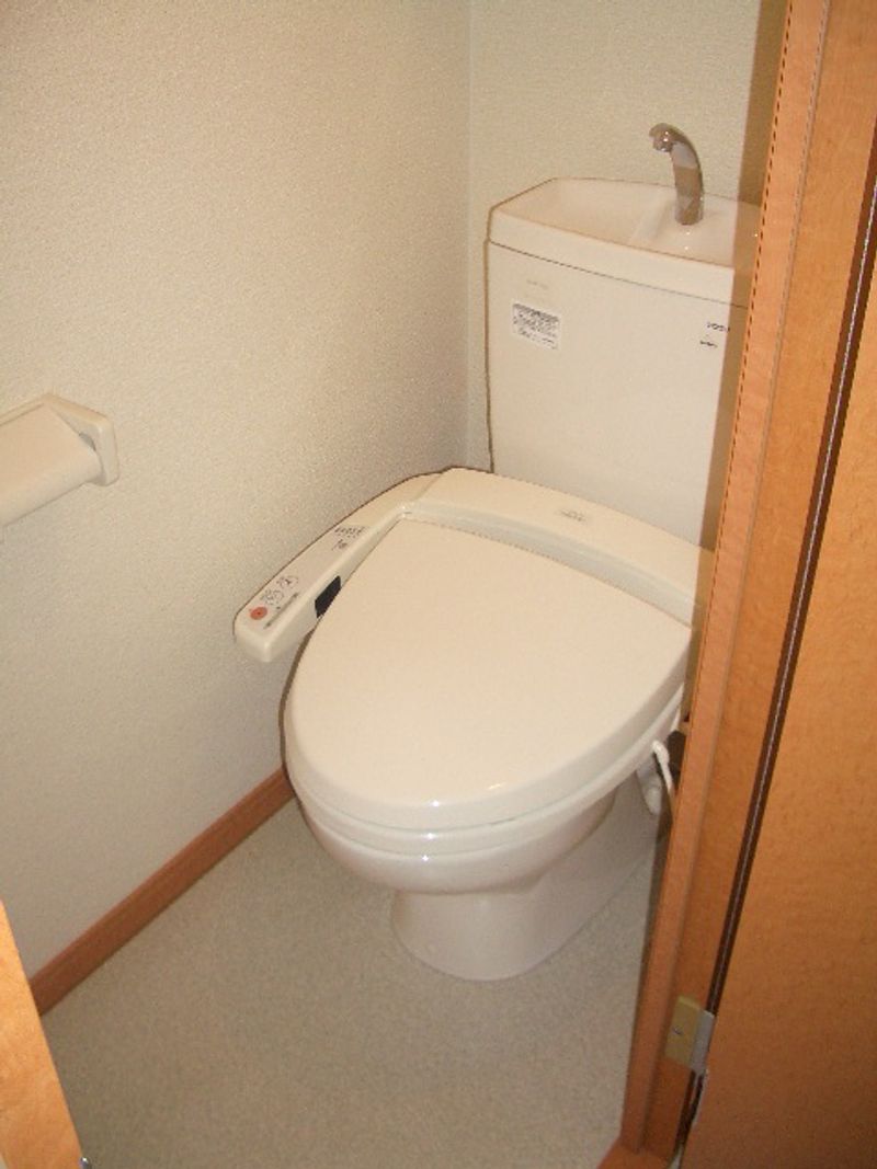 レオパレスリバストン　寄居 トイレ