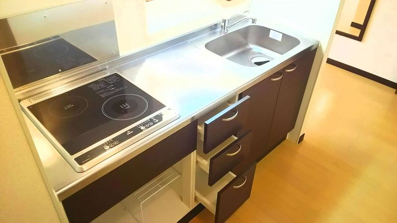 レオネクスト日新敦賀 キッチン