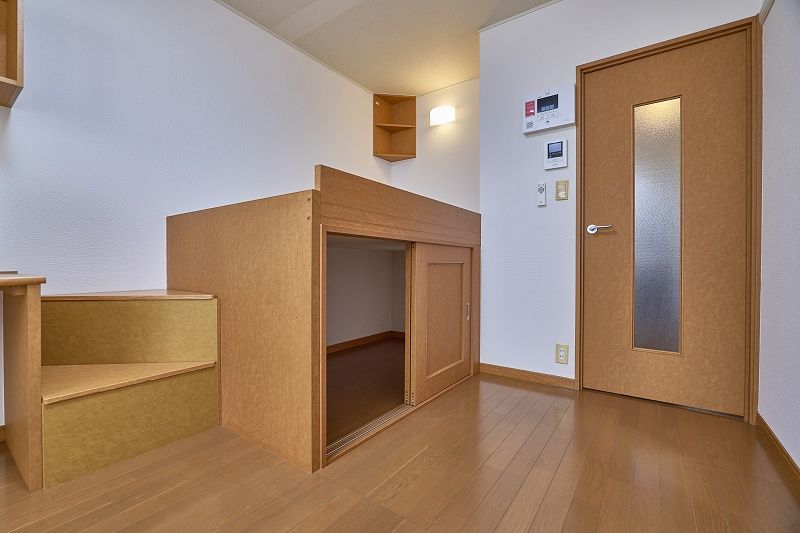 レオパレス北斗 居間