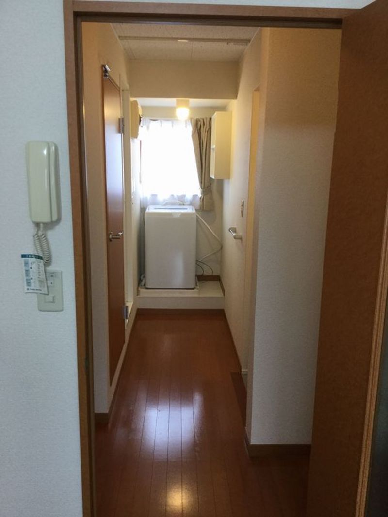 レオパレスコート　シンタグマ 居間
