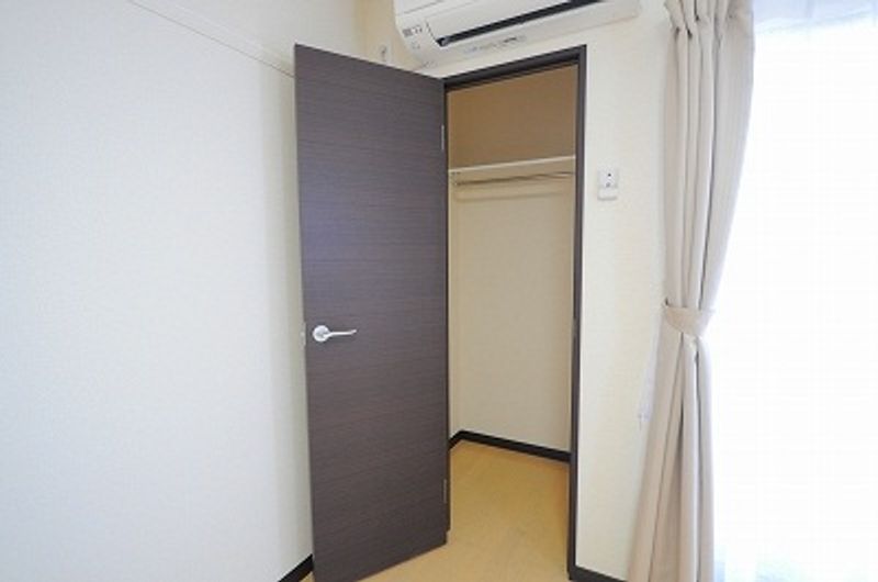 レオネクストリヴェール長田 玄関