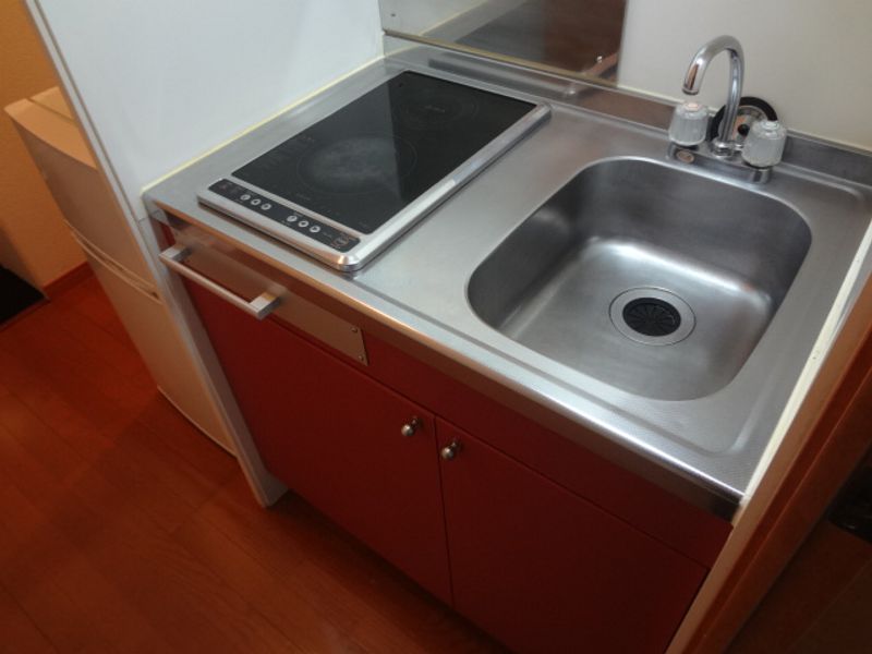 レオパレストルネード キッチン