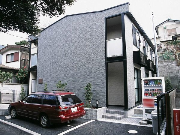 レオパレス下手ヶ久保 外観