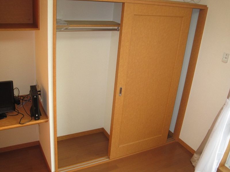 レオパレスウインド　ミル 収納