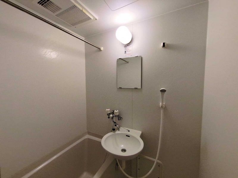 leopalace Kuranomachi Bathroom