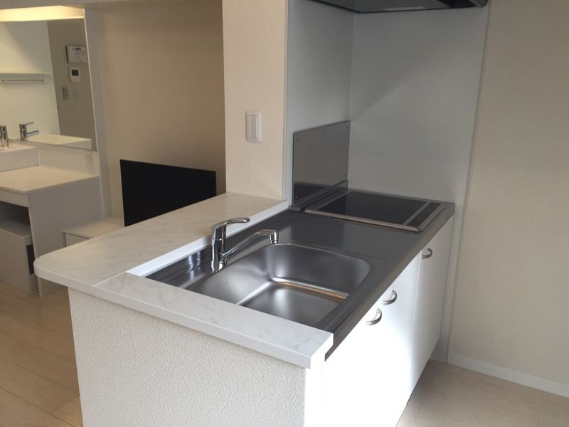 LEONEXT Florezon Chuo 주방