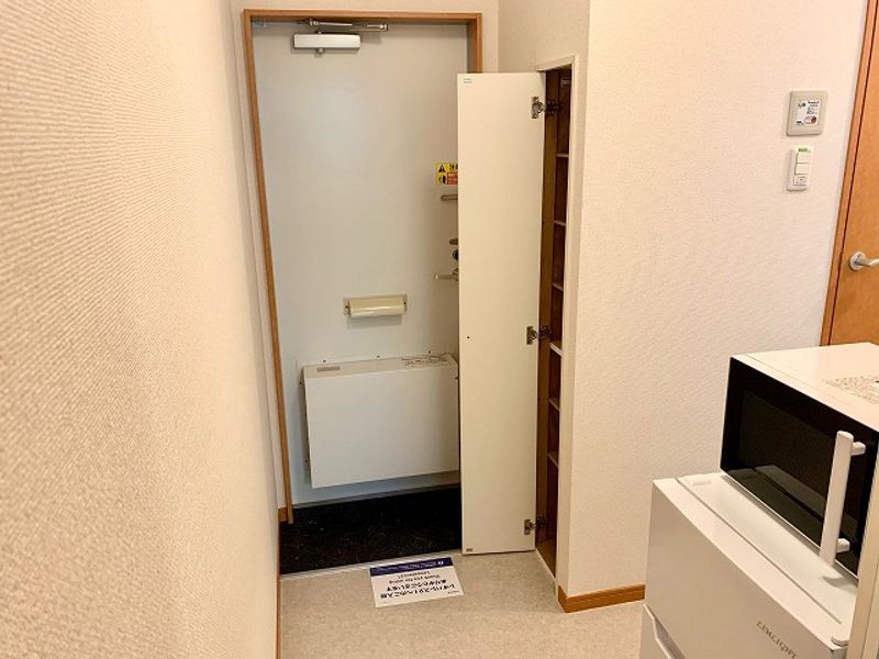 レオパレスダ　ヴィンチ 玄関