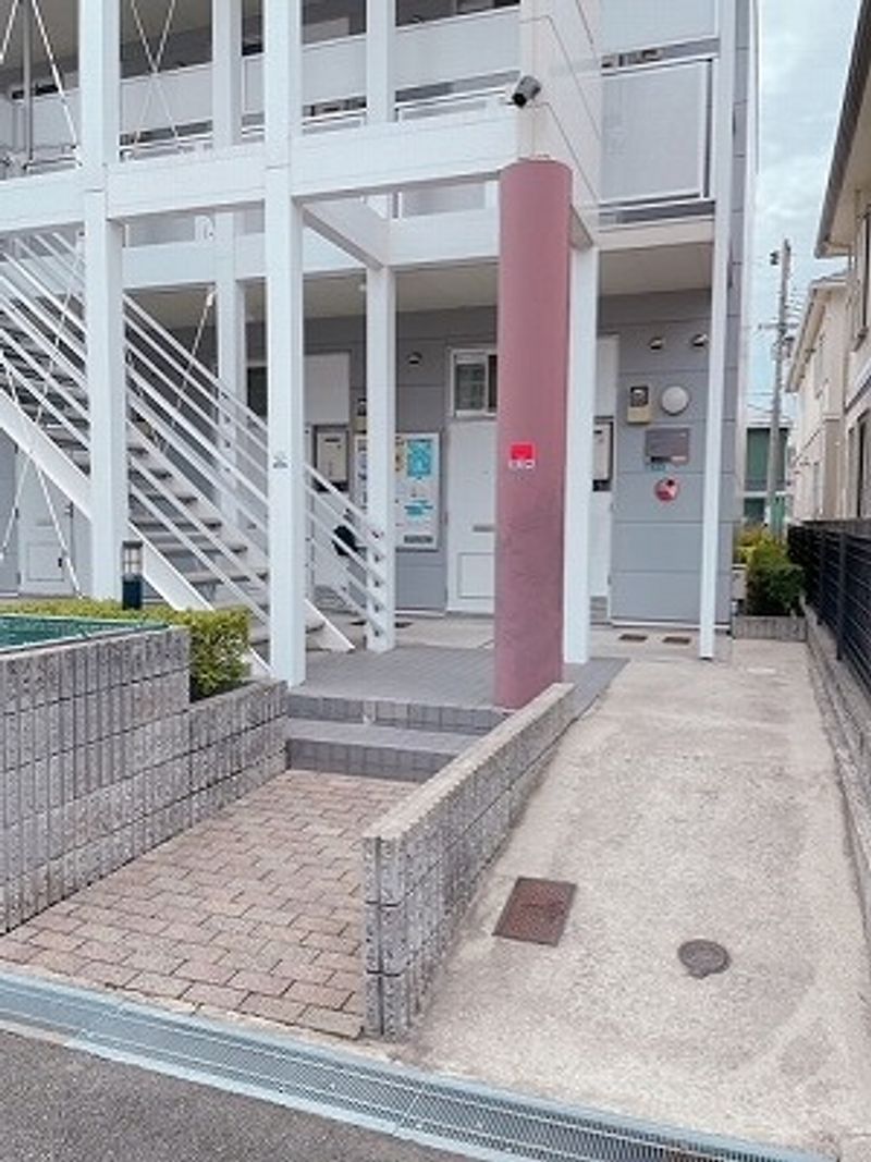 レオパレス九番町 エントランス