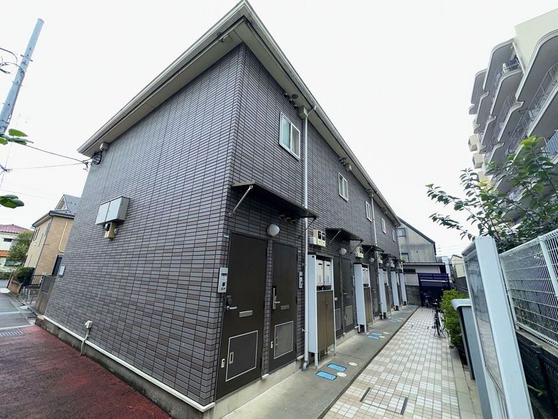 レオパレスハッピネス 外観