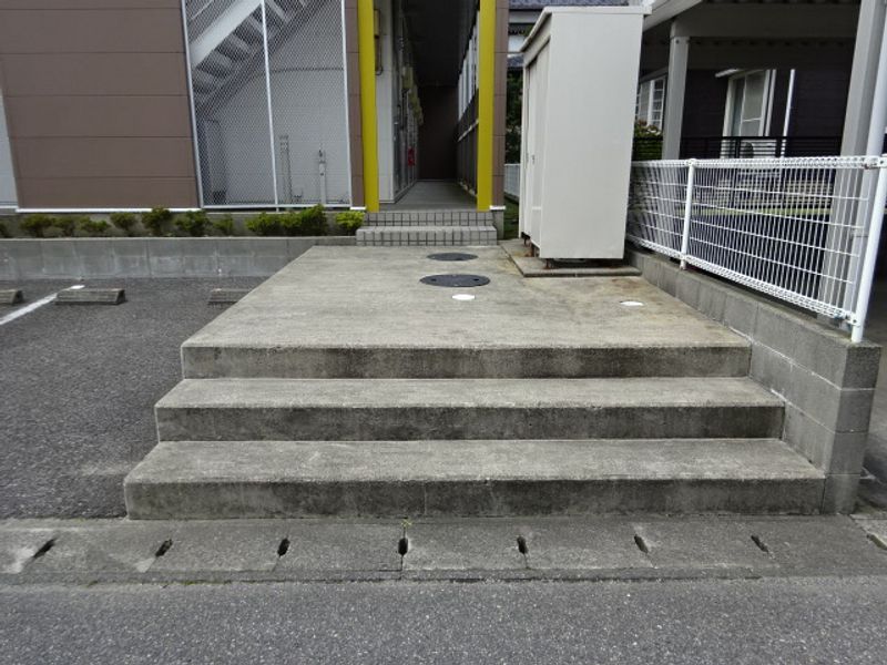 レオパレス本丸 共用部分