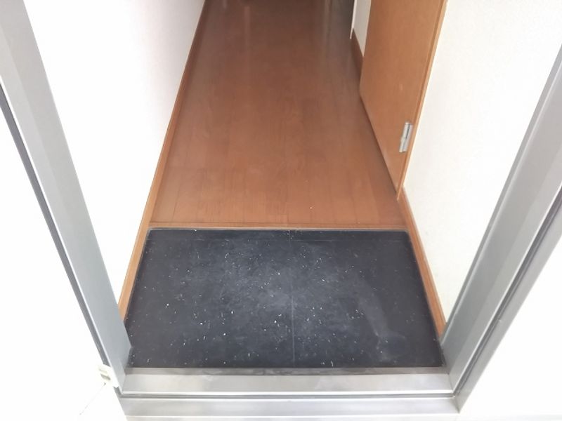レオパレスＫＭ 玄関