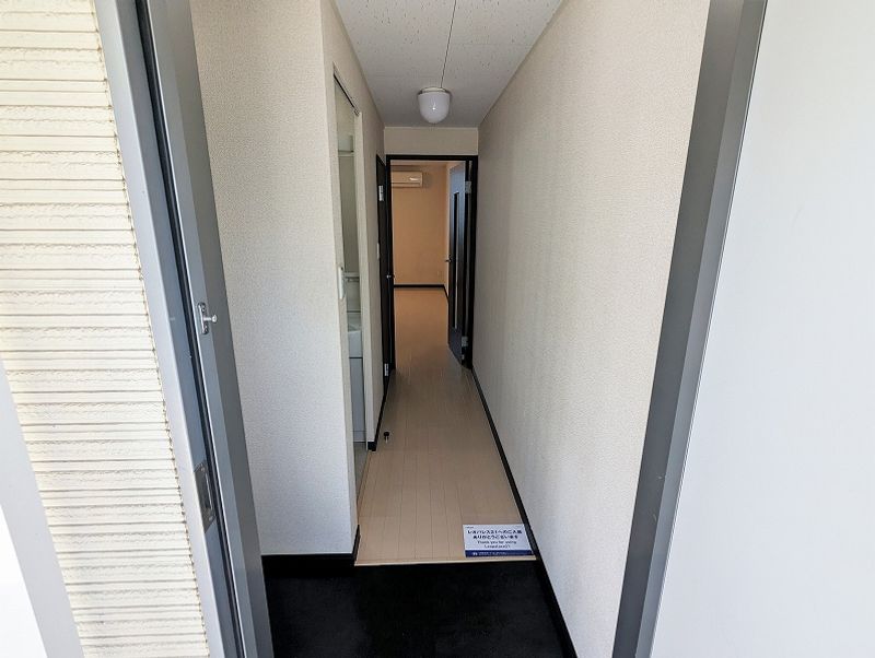 レオネクストミルキーウェイ 玄関