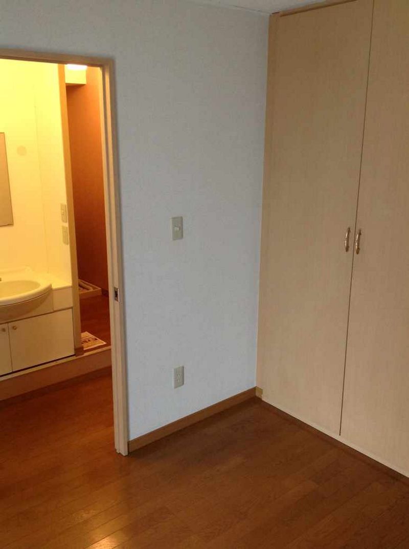 レオパレスＯＩＳＯ 収納