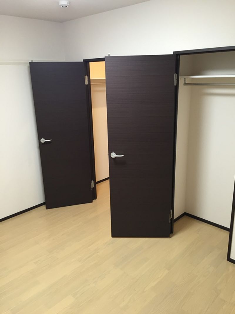 LEONEXT Ti Emu 수납공간