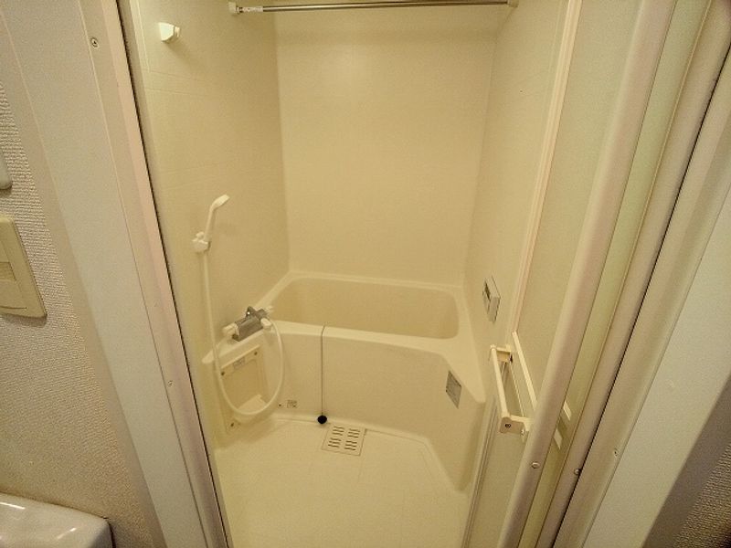 レオパレスエムエムワン 風呂