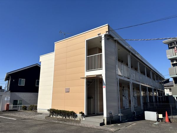 レオパレス駿河 外観